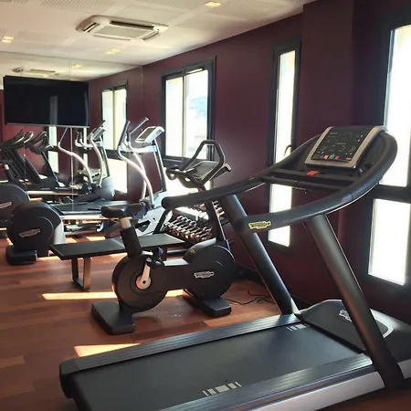 Hotel Centre Univers 4*