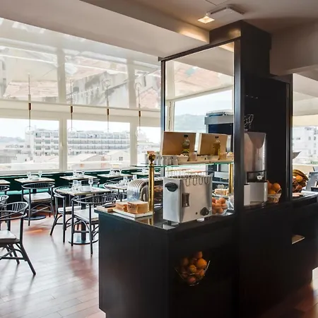 Centre Univers Hotel 4*