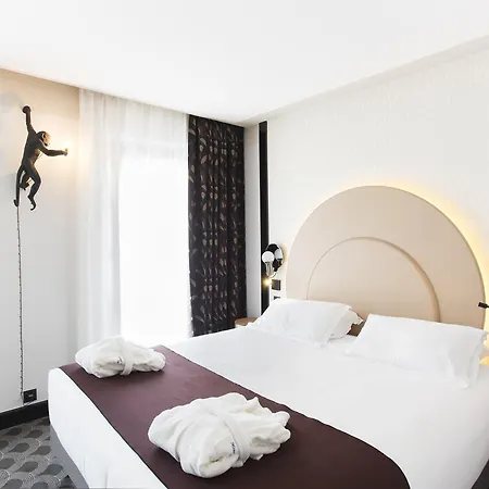 Hotel Centre Univers 4*