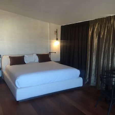 Hotel Centre Univers 4*