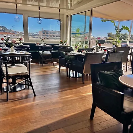 Hotel Centre Univers Cannes