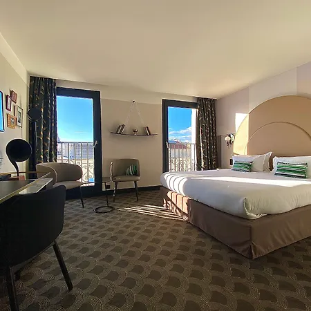 Centre Univers Hotel 4*