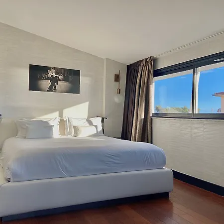 Hotel Centre Univers Cannes