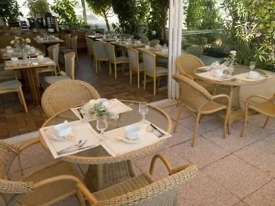 Centre Univers 4* Cannes