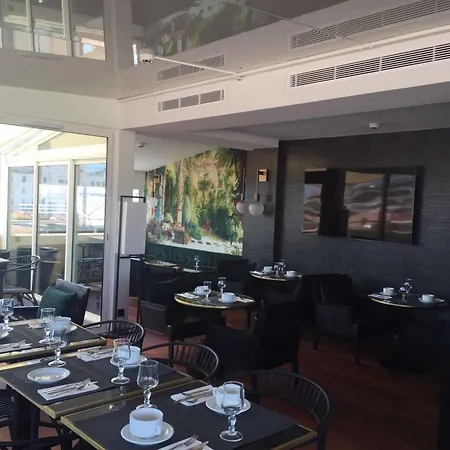 Hotel Centre Univers Cannes