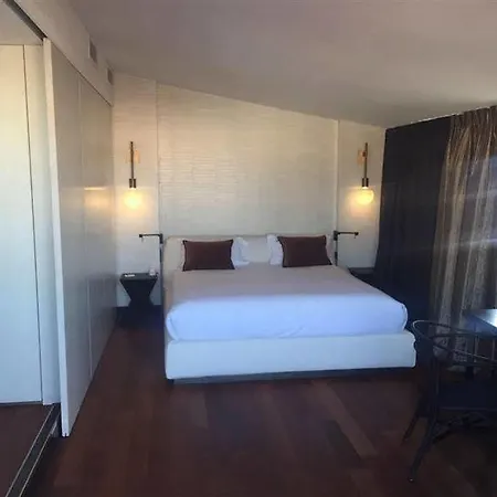 Centre Univers Hotel