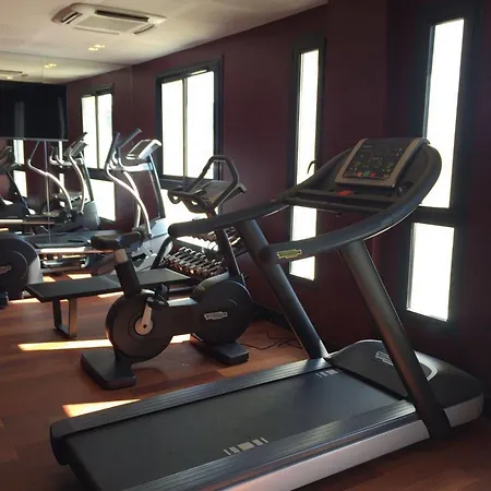 Centre Univers Hotel 4*