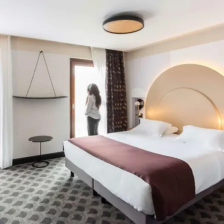 Hotel Centre Univers 4*