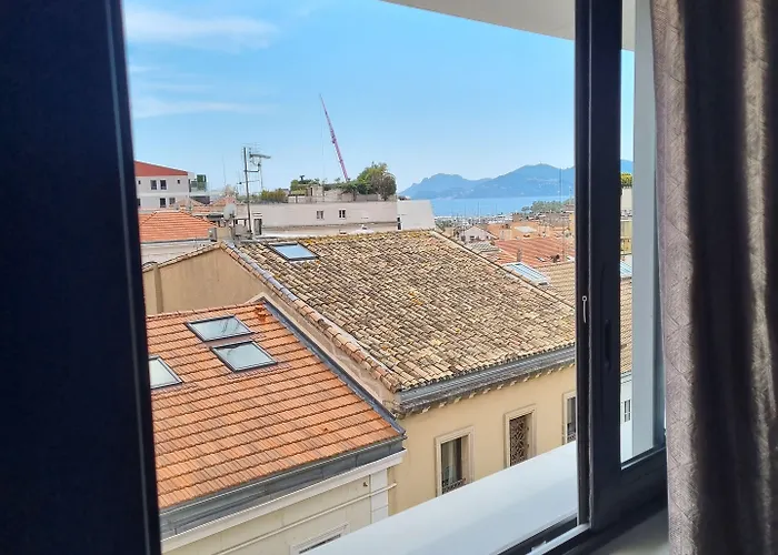 Hotel Centre Univers Cannes