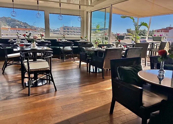 Hotel Centre Univers Cannes