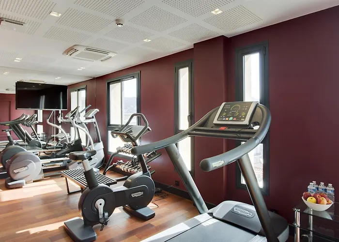 Centre Univers Hotel 4*