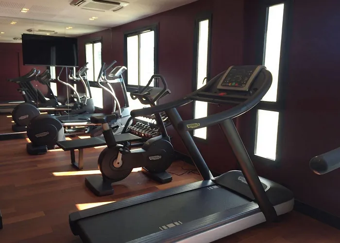 Centre Univers Hotel 4*