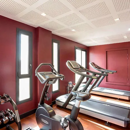 Hotel Centre Univers 4*