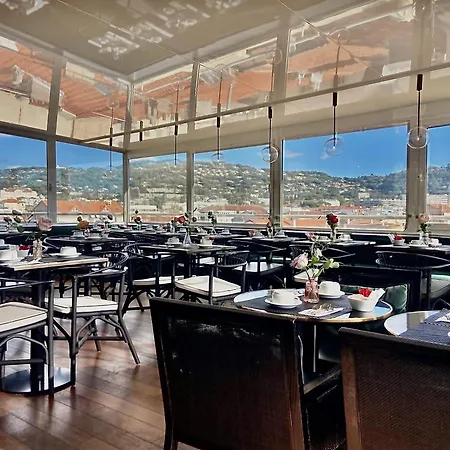 Centre Univers Szálloda