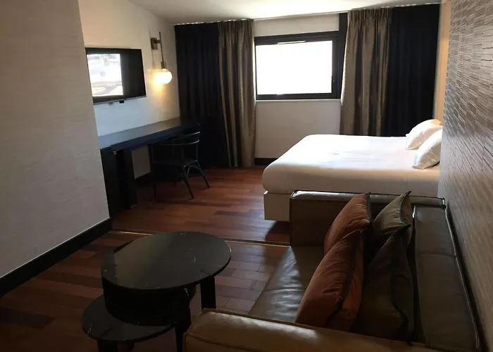 Centre Univers カンヌ